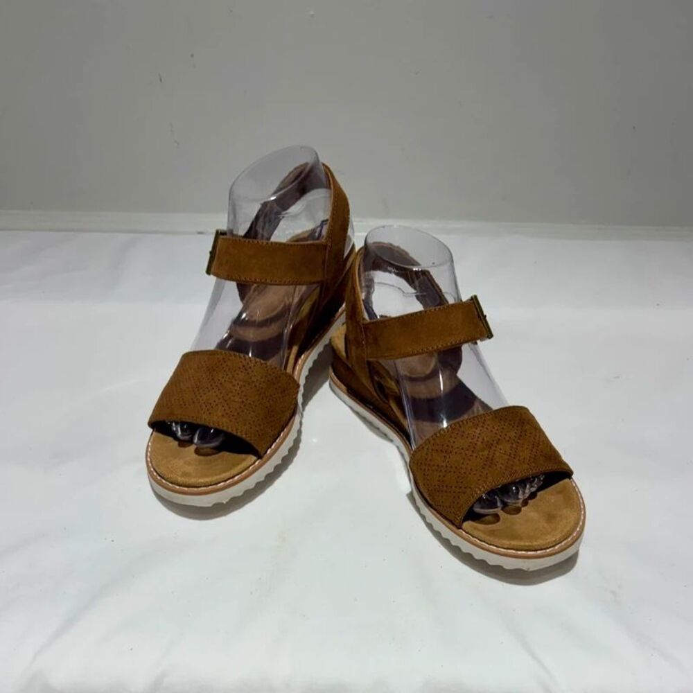 BOBS from Skechers platform sandals Size 7.5